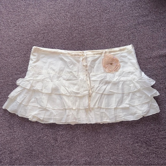 Abercrombie & Fitch Dresses & Skirts - NWT! Vintage Y2K Abercrombie & Fitch 2000s Ruffle Mini Skirt